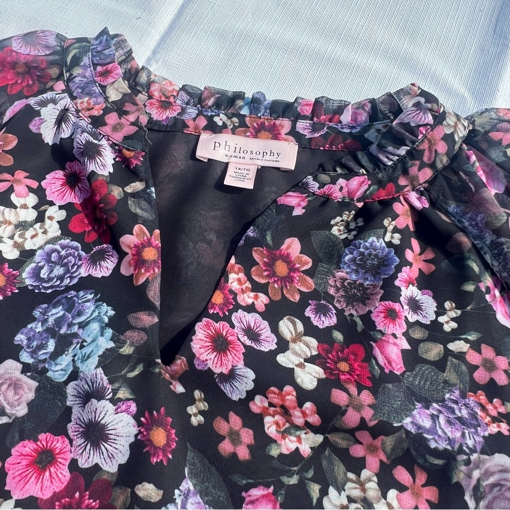 Philosophy Women 1X Top Shirt Blouse Black Pink Floral Semi Sheer Lined